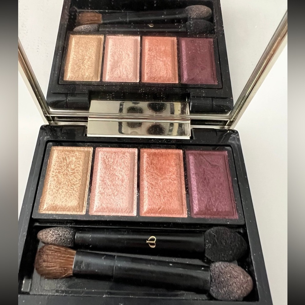 Cle de peau beauty Eyeshadow 313 w/ case